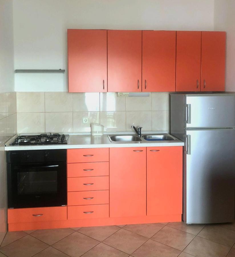 Apartments Pisac Razanj Ngoại thất bức ảnh