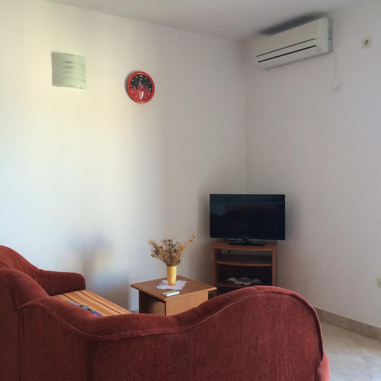 Apartments Pisac Razanj Phòng bức ảnh