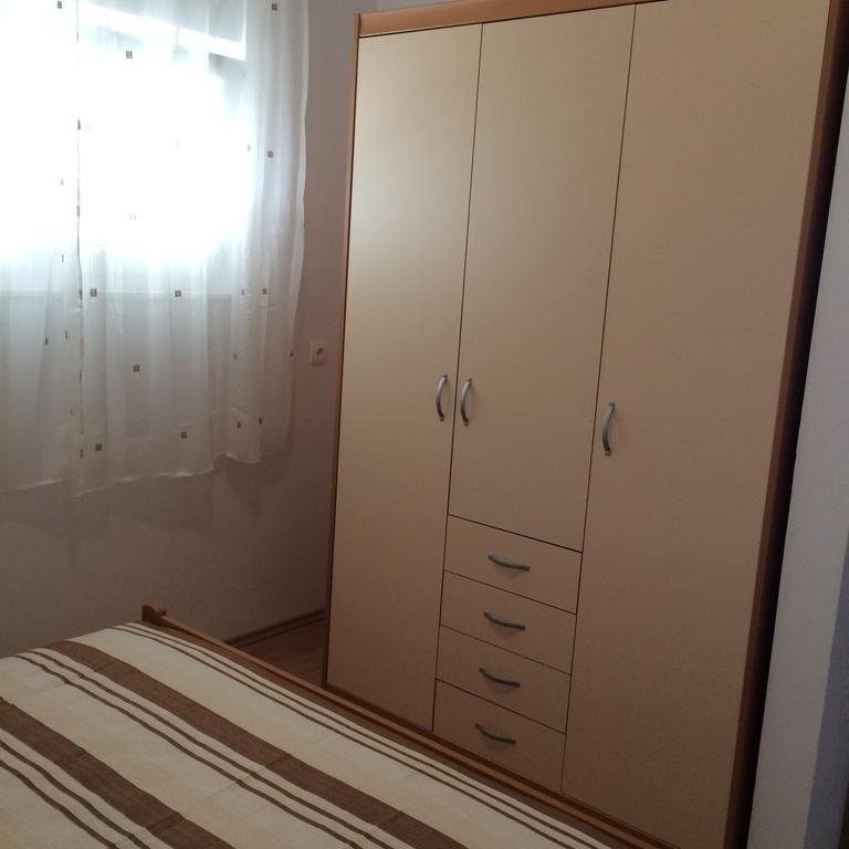 Apartments Pisac Razanj Phòng bức ảnh
